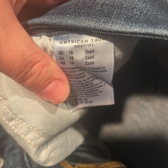 Never Worn AE Jeans - Picture 4 of 4